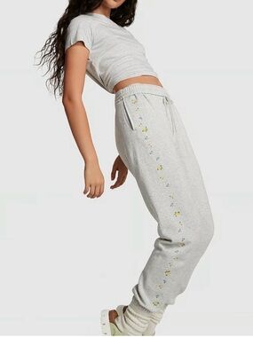 Victora Secret PINK Floral-Trim Jogger Pants